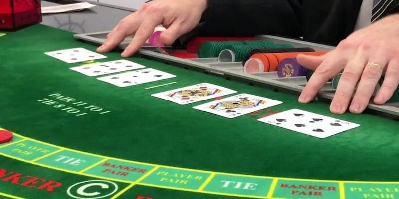 Baccarat là gì? Tìm hiểu những điểm nổi bật của game bài Baccarat 1 Baccarat là gì?
